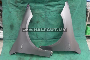 MERCEDES W177 FENDER