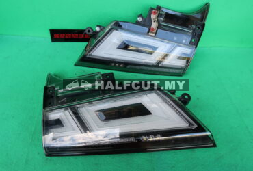 TOYOTA VELLFIRE SGH30 REAR BONNET LAMP