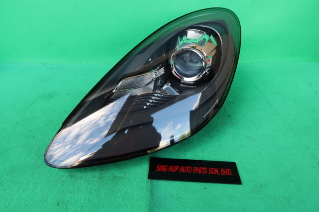 PORSCHE 718 HEADLAMP