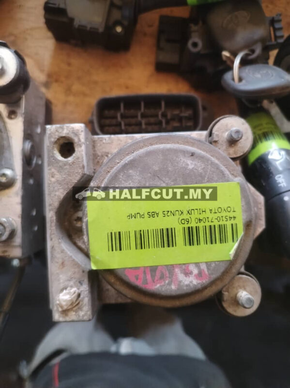 6D HILUX KUN25 ABS PUMP