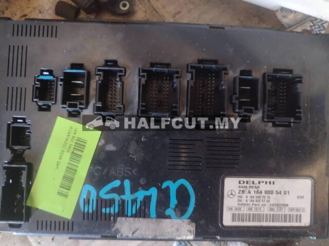 164 900 54 01 W164 REAR SAM