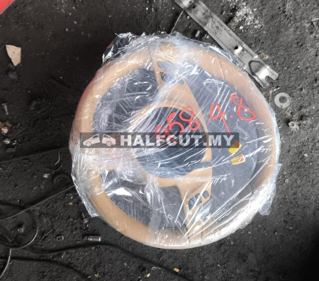 PORSCHE CAYENNE 958 4.8 STEERING WHEEL