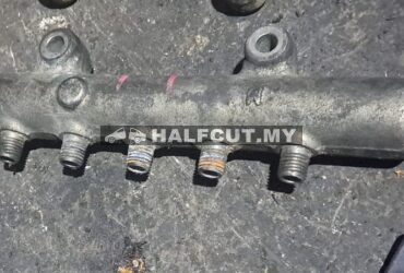 MITSUBISHI TRITON 4D56U FUEL INJECTOR. RAIL