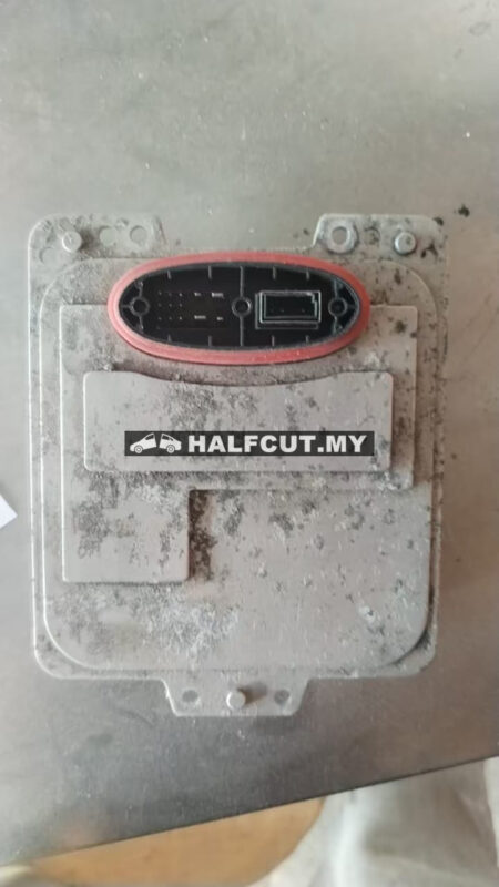 212 900 7804/212 820 5626 W212 HID ECU