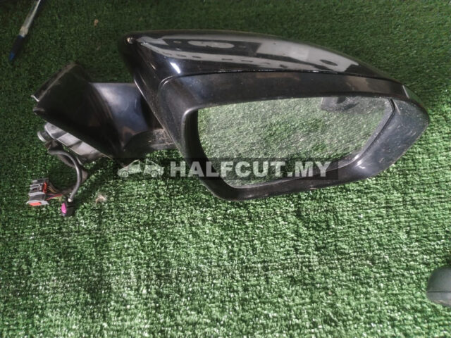 LAND ROVER EVOQUE 2012 SIDE MIRROR RIGHT