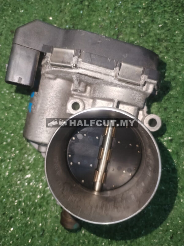 7588625 F25 N20 THROTTLE BODY