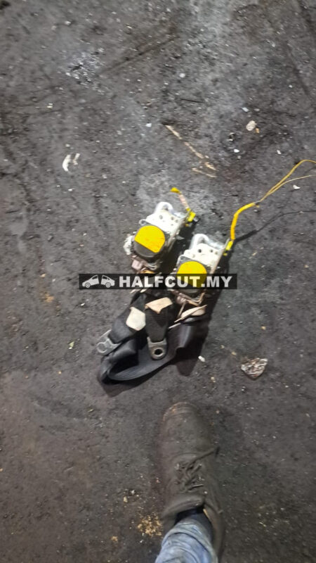 TOYOTA ESTIMA ACR50 SEAT BELT