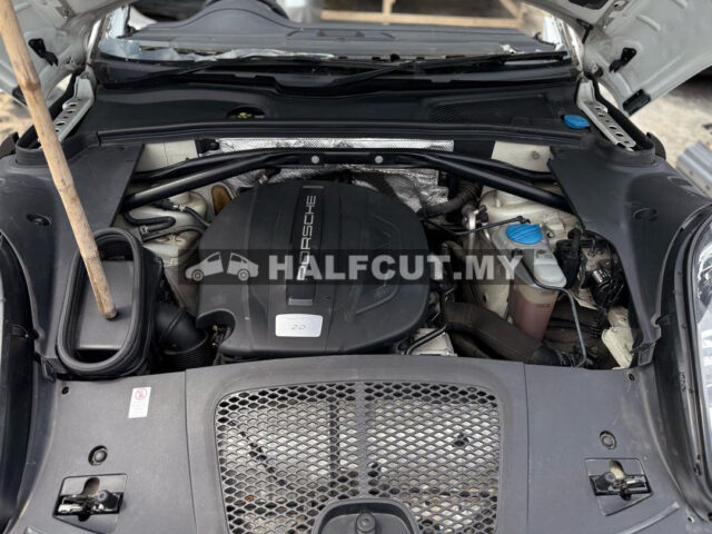 PORSCHE MACAN 2.0 PDK 2016 17 HALFCUT