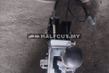 ALTIS ZRE122 2005 AUTO GEAR LEVEL