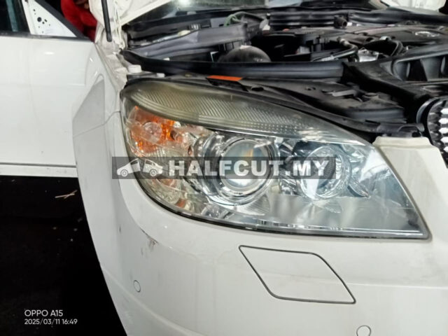 W204 1ST271860 CGI HALF CUT