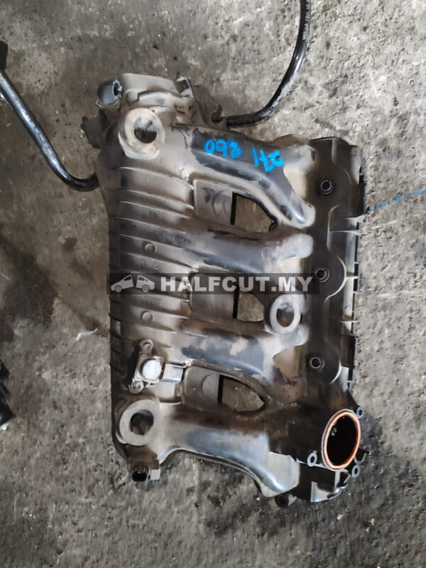 271 090 3037 W204/W212 271860 INTAKE MANIFOLD