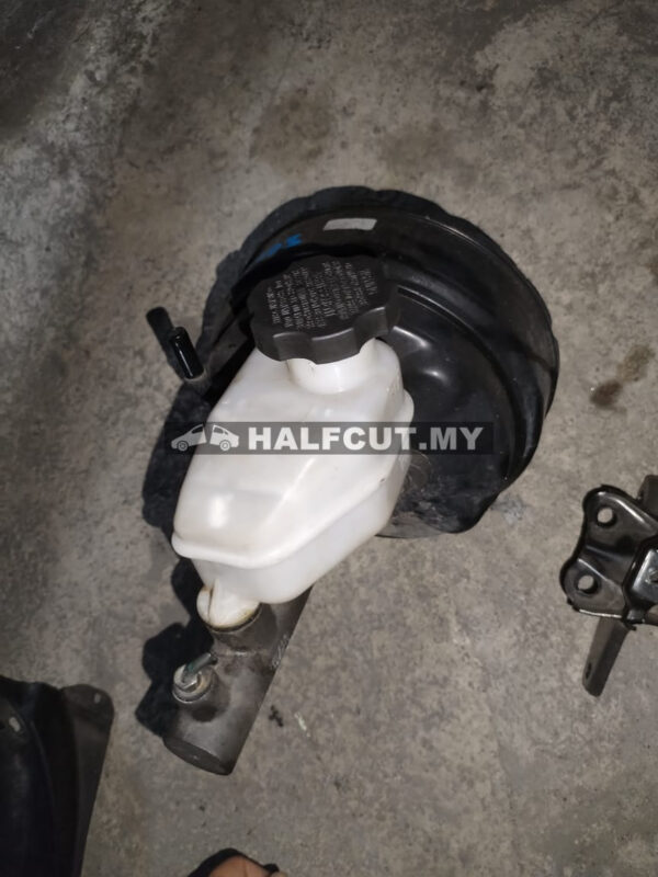 HYUNDAI ELANTRA 2003 BRAKE BOOSTER & MASTER PUMP