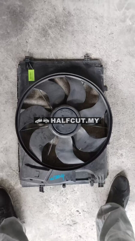 204 906 0212 W204 REDIATOR FAN