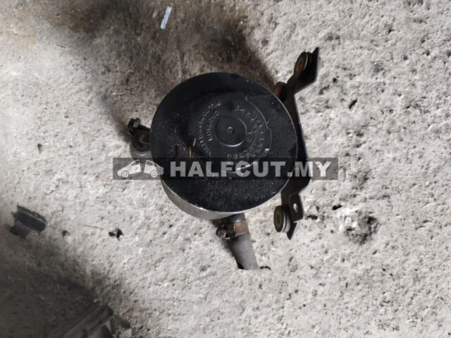 NISSAN SENTRA B14 GA16 POWER STEERING TANK
