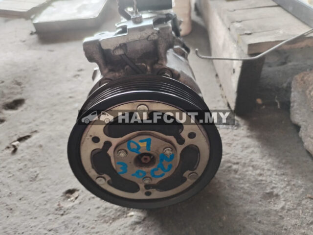 4M0 820 803 L AUDI Q7 2018 3.0 AIRCOND PUMP