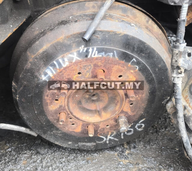 TOYOTA HILUX SR166 REAR AXLE