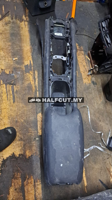 HONDA HRV HB CONSOLE BOX
