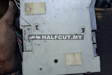 TOYOTA VELLFIRE 20 3.5 FUSE BOX ECU (82730-58143)
