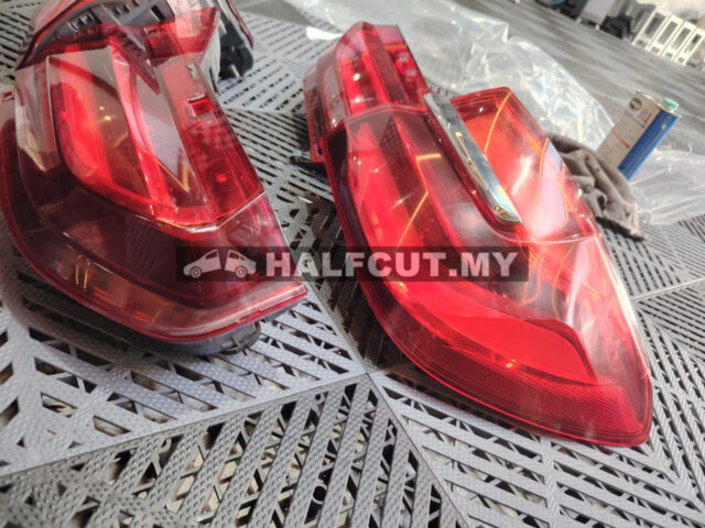 BMW G11 tail light