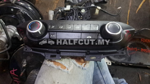 𝐇𝐎𝐍𝐃𝐀 𝐂𝐑𝐕 𝐓𝐎𝐀 AIRCOND SWITCH