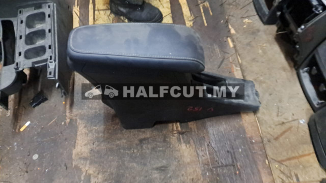 TOYOTA VIOS NCP152 CONSOLE BOX