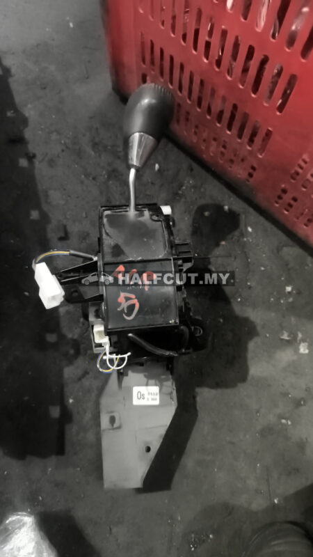 TOYOTA ESTIMA ACR50  GEAR LEVEL