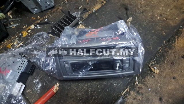 PROTON PERSONA OM RADIO