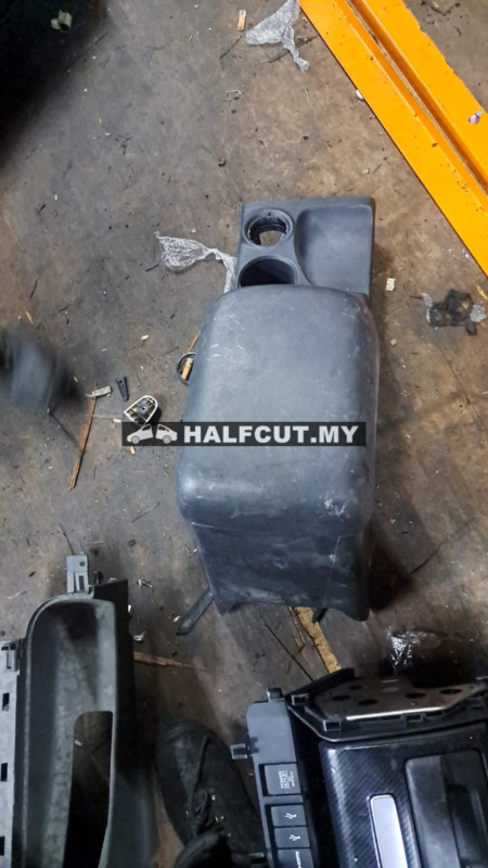 MITSUBISHI TRITON CONSOLE BOX