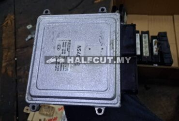 KIA SPORTAGE ENGINE ECU (39100-2ESA0) NSA0