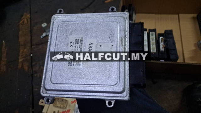 KIA SPORTAGE ENGINE ECU (39100-2ESA0) NSA0