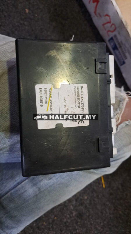 ISUZU D-MAX RT50 ECU (EMU370851)