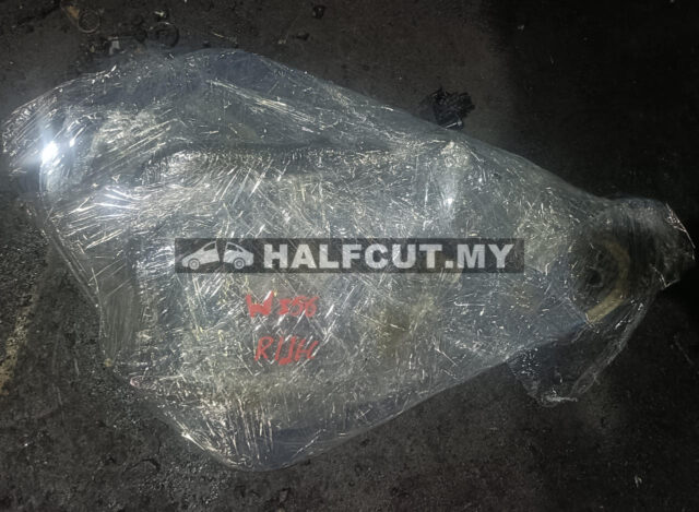 MERCEDES BENZ W156 REAR DOOR GEAR & LOCK R /L