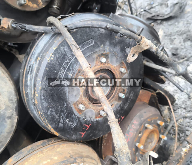 MITSUBISHI TRITON 4U56 REAR AXLE