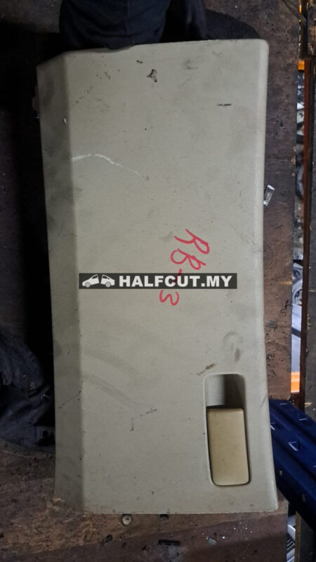 HONDA ODYSSE RB3 GLOVE BOX