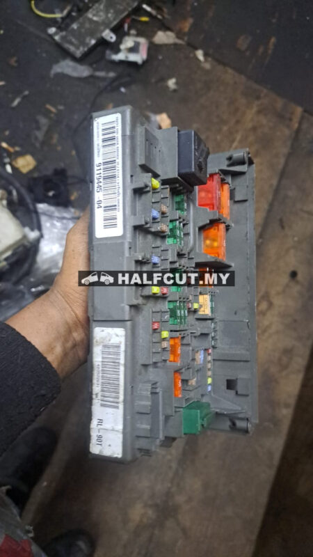 BMW E90 FUSE BOX ECU (9119445-04)