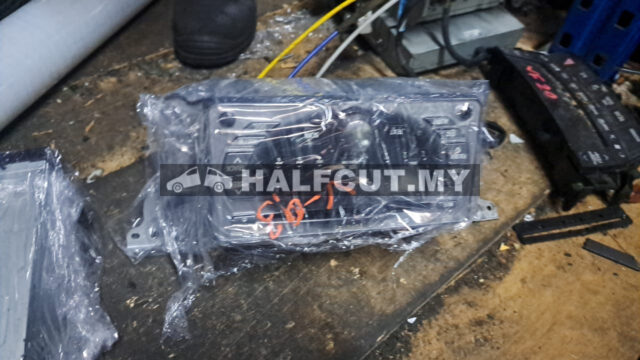 TOYOTA VIOS NCP93 RADIO