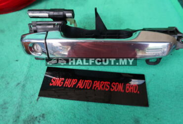 TOYOTA  ALPHARD V6 DOOR HANDLE (FRONT DRIVER)