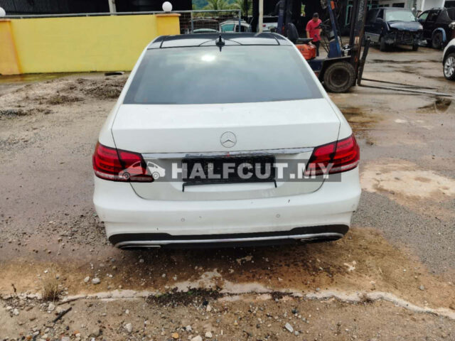 W212 FACELIFT HYBRID E300 2015 651924 2.2 HALF CUT