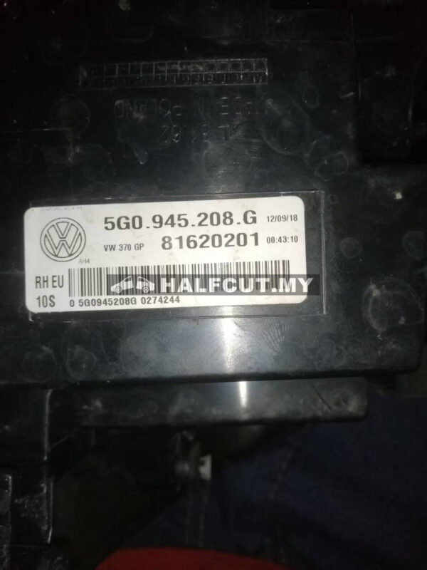 5G0 945 208 G VW GOLF MK7 TAIL LAMP RIGHT