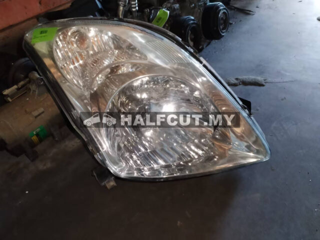 P4432R SUZUKI SWIFT ZC11 HEAD LAMP