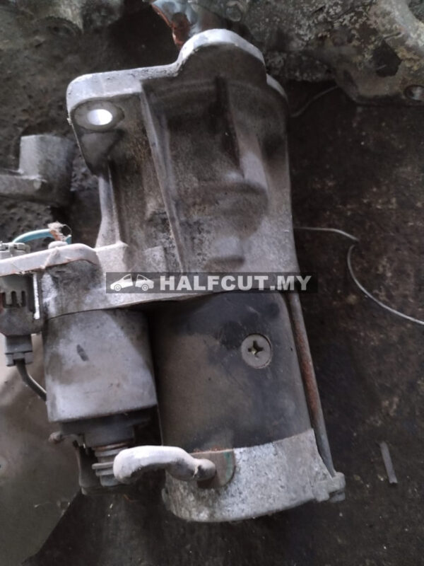 NISSAN URVAN E25 ZD30 STARTER