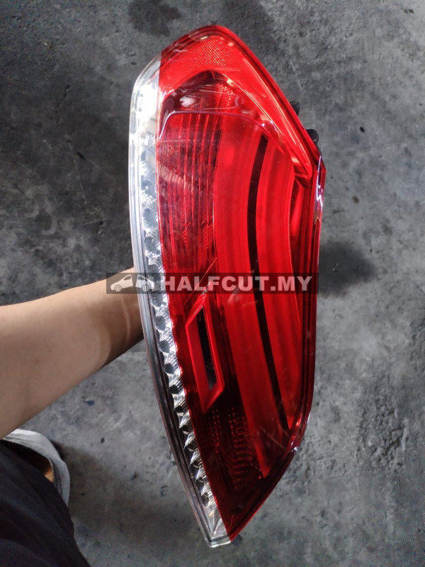 7191775 BMW Z4 E89 TAIL LAMP (LH)