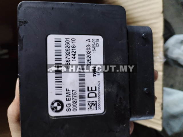 6792626 BMW Z4 E89 EMF MODULE/PARKING BRAKE MODULE