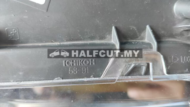 58-91 TOYOTA  ALPHARD AGH30 HEAD LAMP