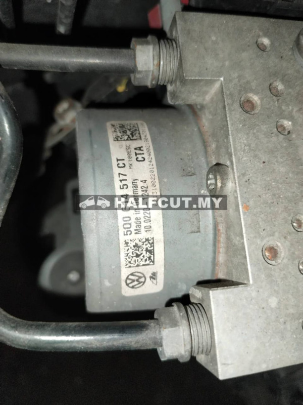 5Q0 614 517 CT AUDI A3 /PASSAT B8 ABS PUMP