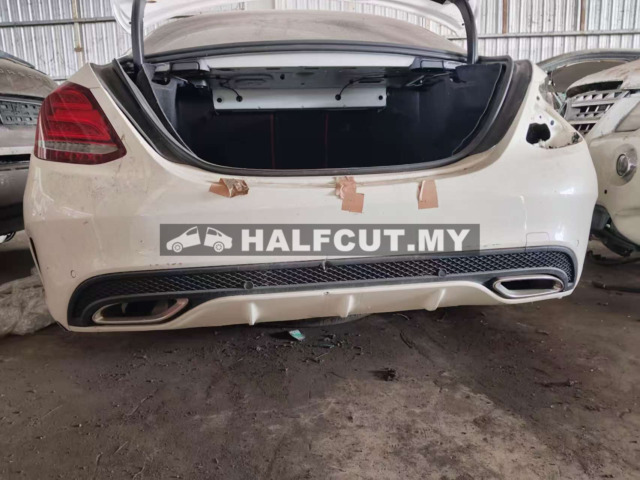 W205 REAR CUT