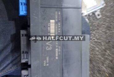 BMW F10 N52 ECU (61.35-9 52332-01)