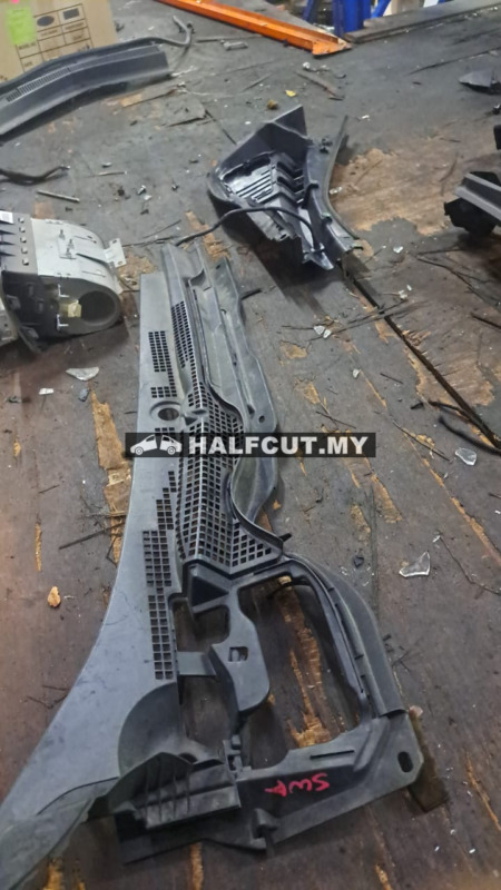 HONDA CRV SWA WIPER COVER