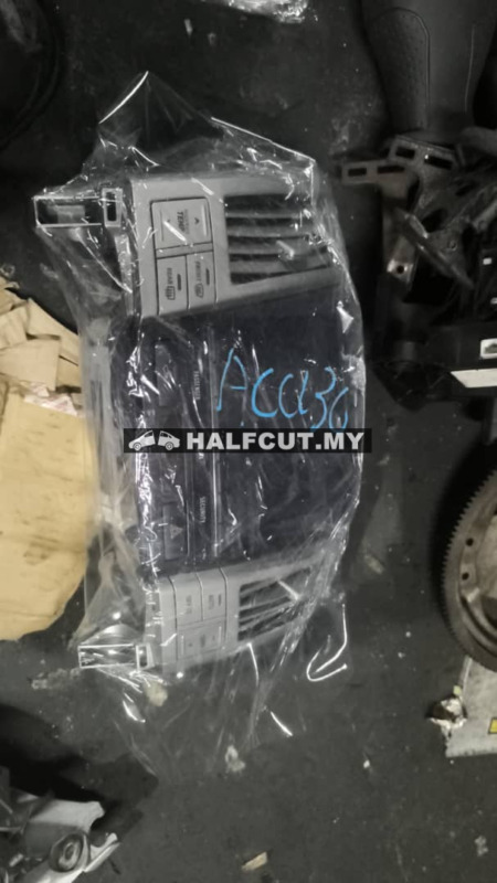 TOYOTA HARRIER ACU30 TV