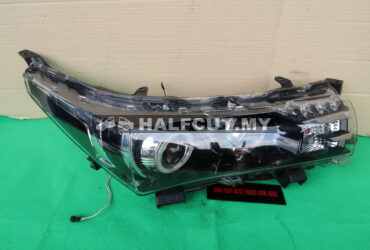 TOYOTA ALTIS HEADLAMP (RH) CHINA